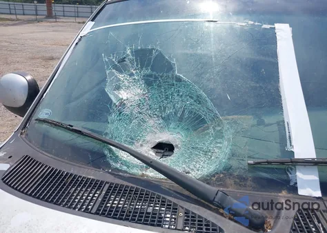 2001 Ford F-150 Lariat/Xl/Xlt from USA, damaged, VIN 1FTRX17WX1KA28249